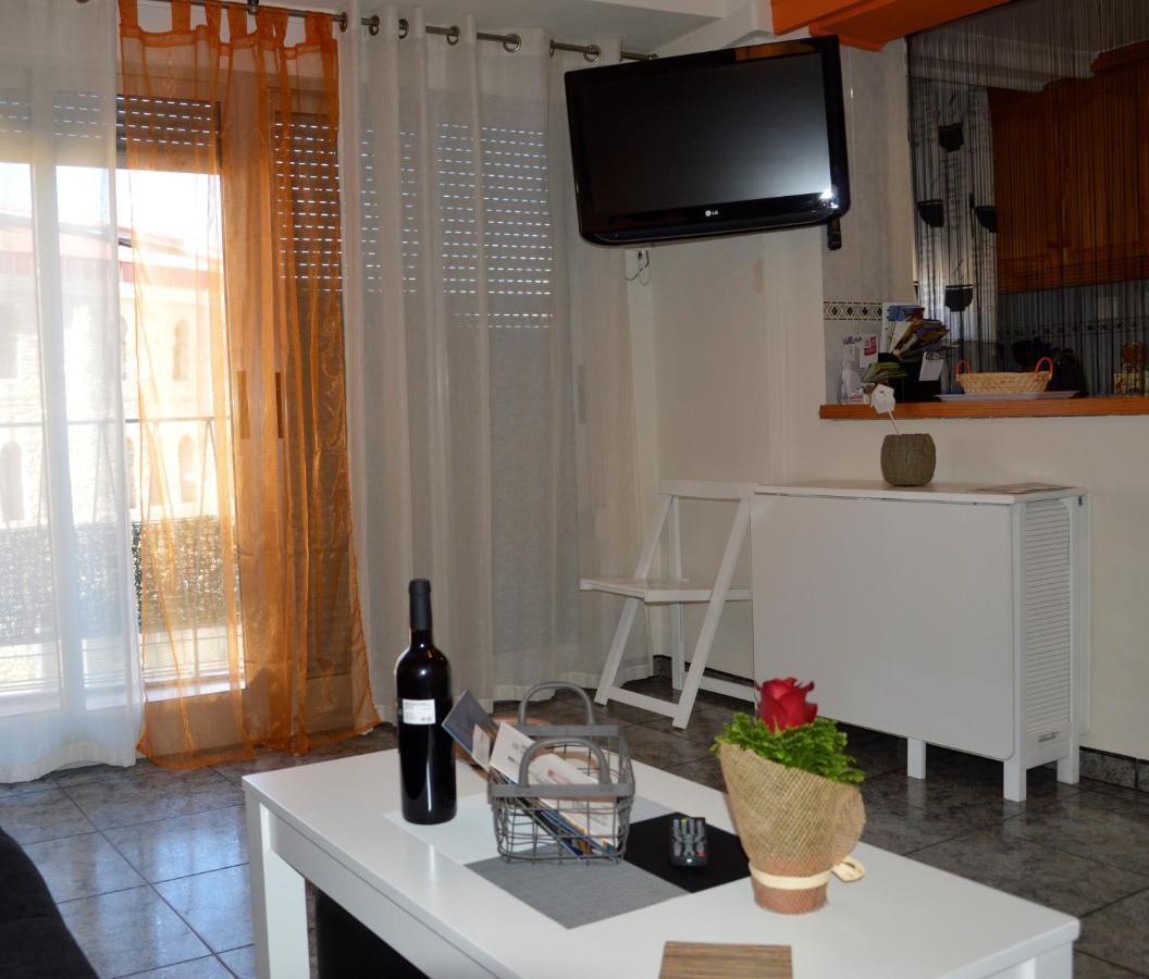 Apartamento El Mirlo Blanco วิเยนา ภายนอก รูปภาพ
